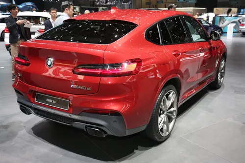 Nuova BMW X4