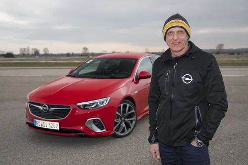 Opel Insignia GSi prova