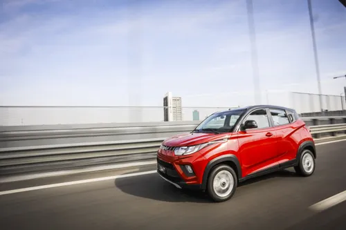 Mahindra KUV100