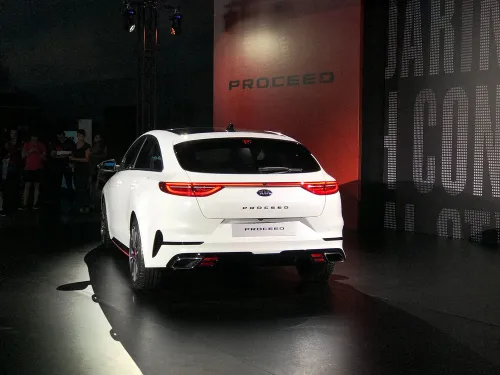 nuova Kia ProCeed