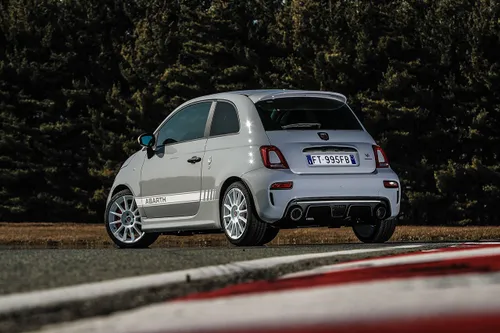 Abarth 595 essesse