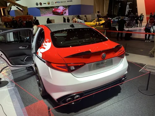 Alfa Romeo Racing Giulia Quadrifoglio