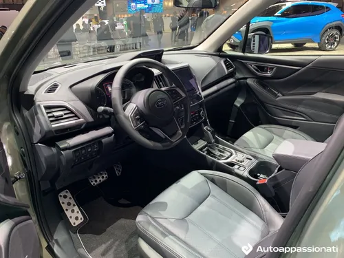 interni subaru forester e-boxer