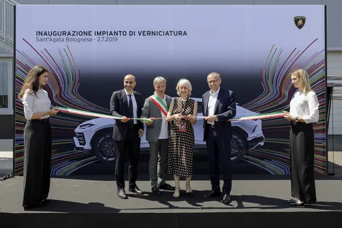 inaugurazione reparto verniciatura lamborghini luglio 2019