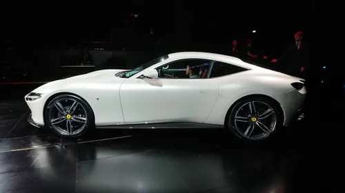 Ferrari Roma bianca LIVE