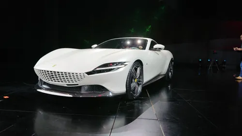 Ferrari Roma bianca LIVE