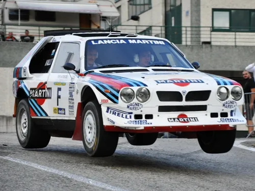 Lancia Delta S4
