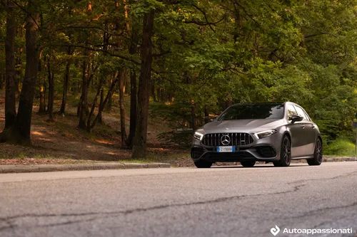 a45 s amg grigio opaco