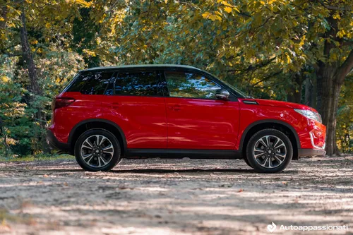 suzuki vitara hybrid dimensioni