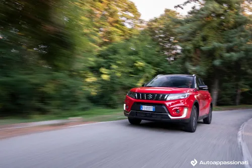 suzuki vitara hybrid dinamica 2