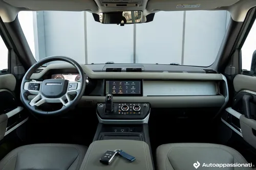 defender 110 launch edition19