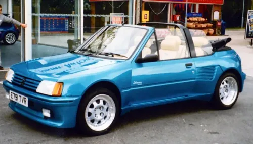 peugeot205cabriodiego armandomaradona1400x840