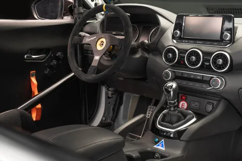 2021 nissan sentra cup 01