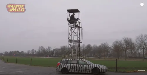 auto piu alta al mondo 01