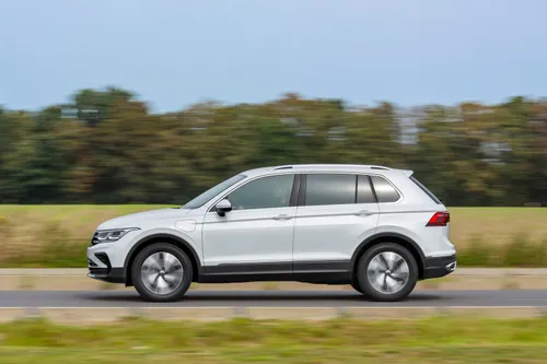 laterale tiguan ehybrid
