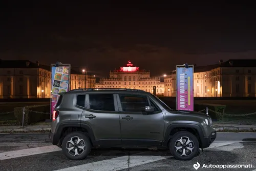 jeep renegade 4xe30
