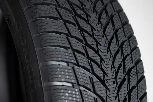 Nokian Snowproof P