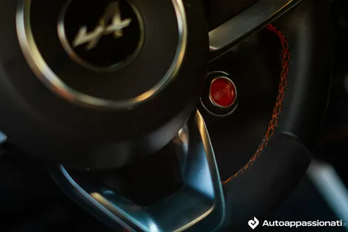 Alpine A110S 2021 come va su strada