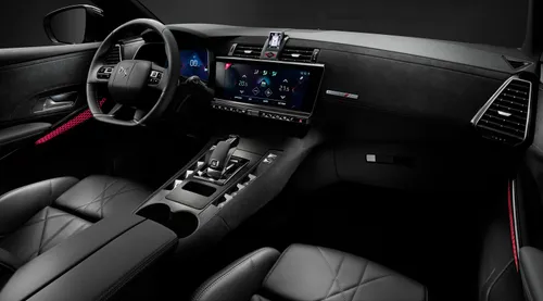 interni performance line pelle