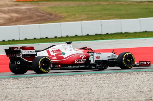 Alfa Romeo Racing C41 shakedown