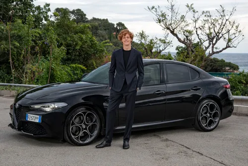 Jannik Sinner Alfa Romeo Giulia