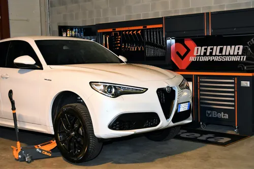 Alfa Romeo Stelvio Cambio gomme