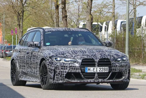 2022 bmw m3 touring 3