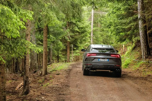 Lamborghini Urus 2021