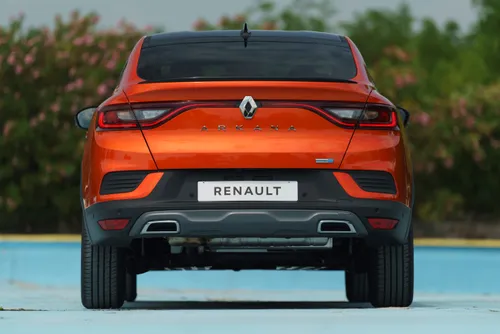 renault arkana posteriore