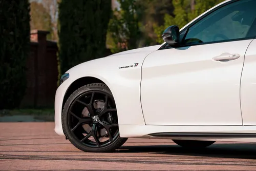 alfa romeo giulia veloce ti 05