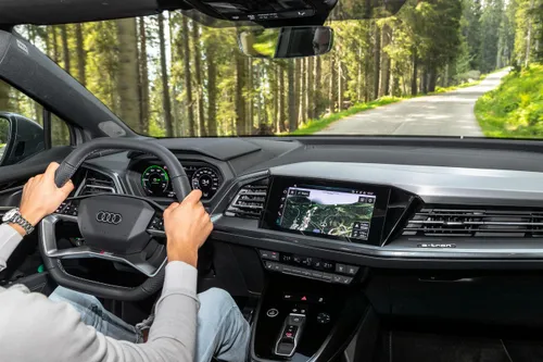 audi q4 e-tron interni