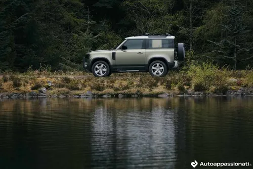 land rover defender 90 14