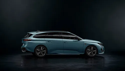 peugeot 308 SW 2022 dimensioni