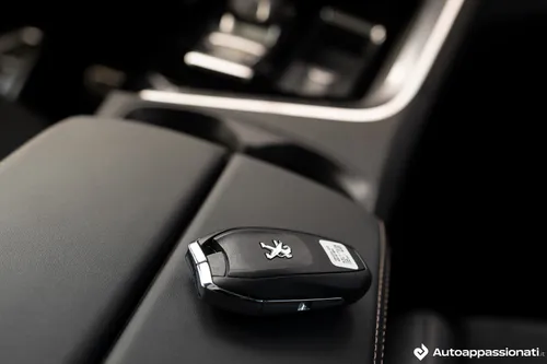 Peugeot 5008 prezzi e allestimenti