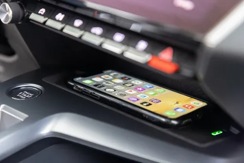 Peugeot i-Connect Advanced