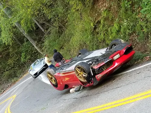 488 pista spider heavily crash