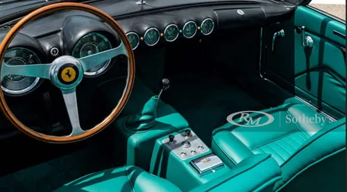 Interni Ferrari 250 GT