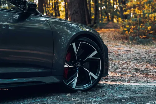 Audi RS 6 Avant cerchi 22