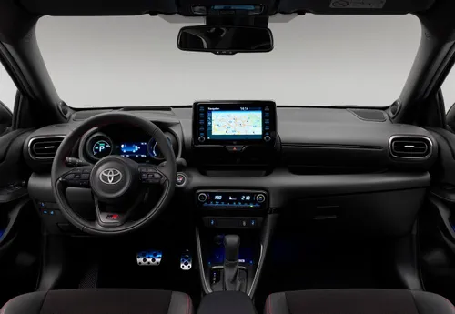 interni toyota yaris gr 