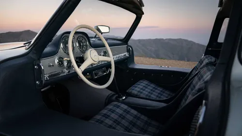 mercedes-300sl-gullwing asta interni