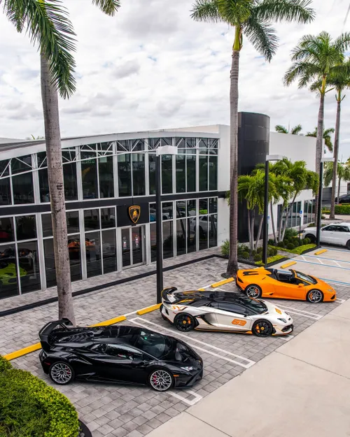 showroom lamborghini Miami
