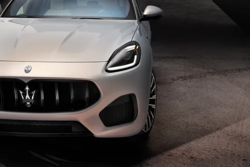 19 maserati grecale modena