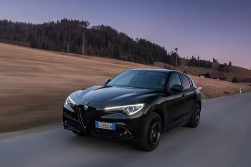 alfa romeo stelvio estrema