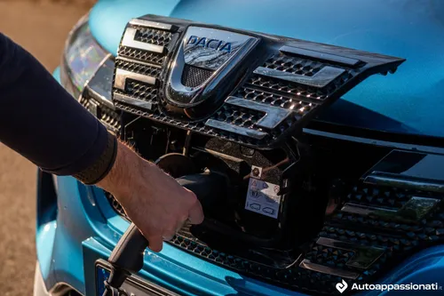 dacia spring 2022 25