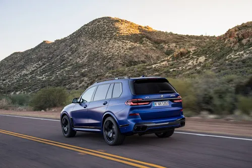 p90457441 highres the new bmw x7 m60i