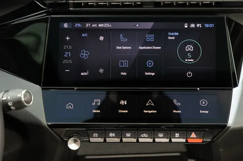 peugeot 308 8 chicche tecnologiche che facilitano la vita quotidiana 1