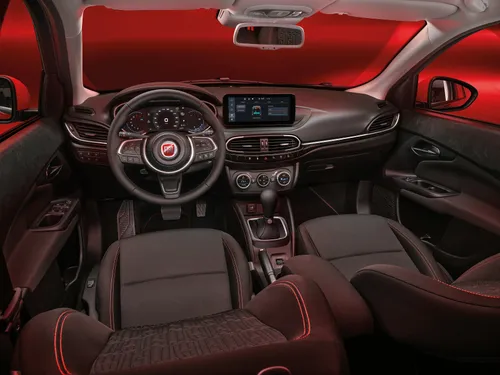 Fiat Tipo Hybrid Cross interni