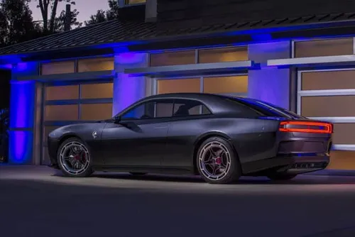 Dodge Charger Daytona SRT