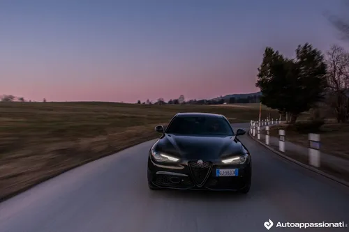 alfa romeo giulia estrema 13