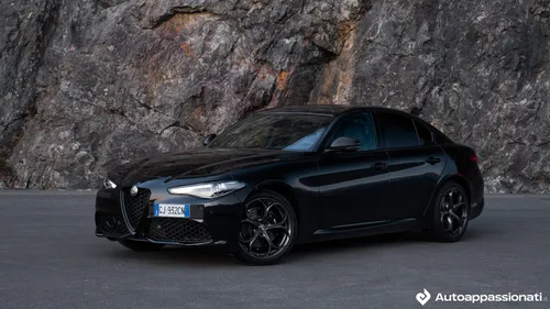 alfa romeo giulia estrema 14